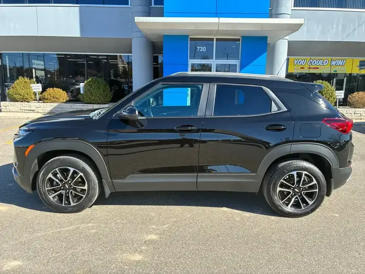 Chevrolet Trailblazer 2024 photo 2