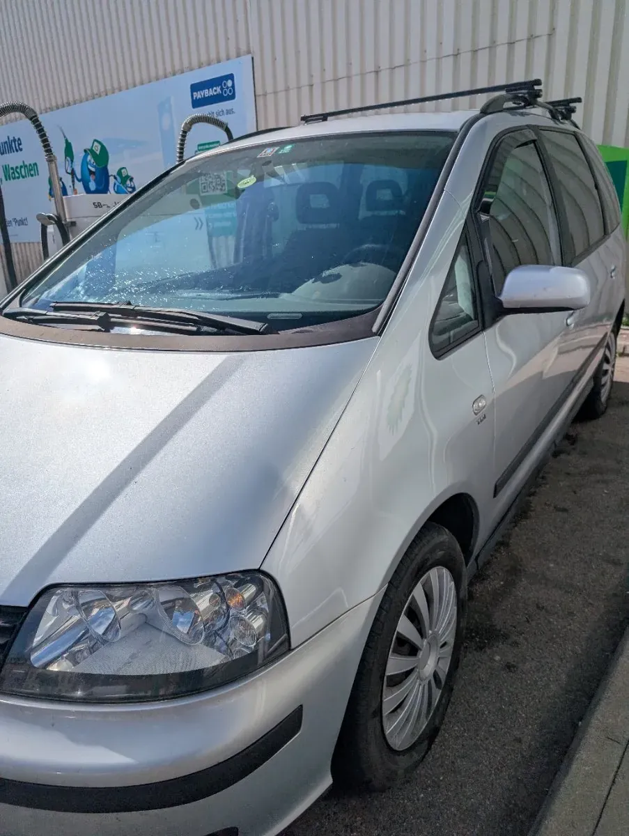 Seat Alhambra 2007 photo 2