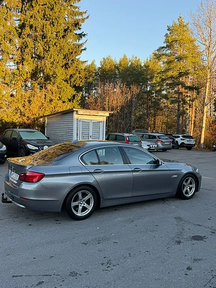 BMW 523I 2011 photo 3