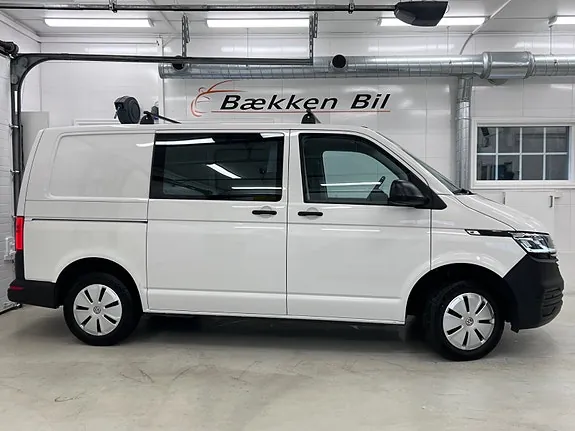 Volkswagen Transporter 2022 photo 4