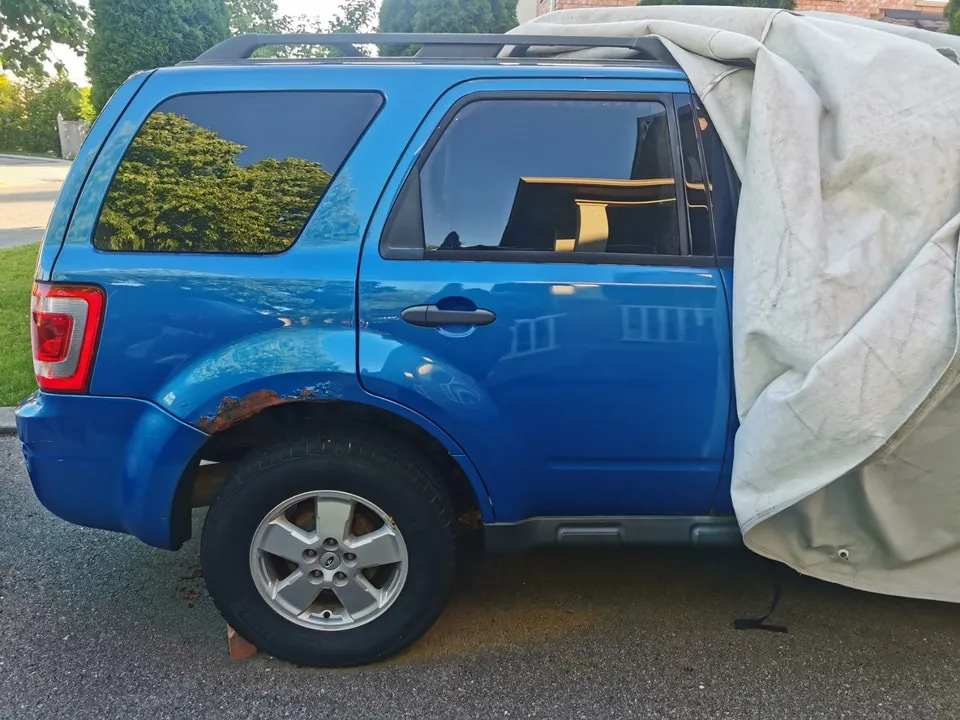 Ford Escape 2011 photo 4