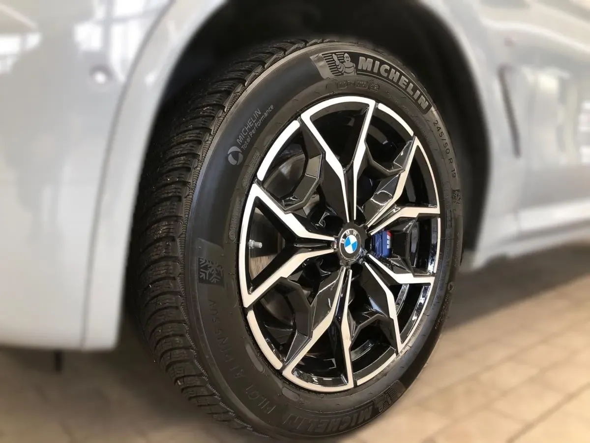 BMW X4 2023 photo 3