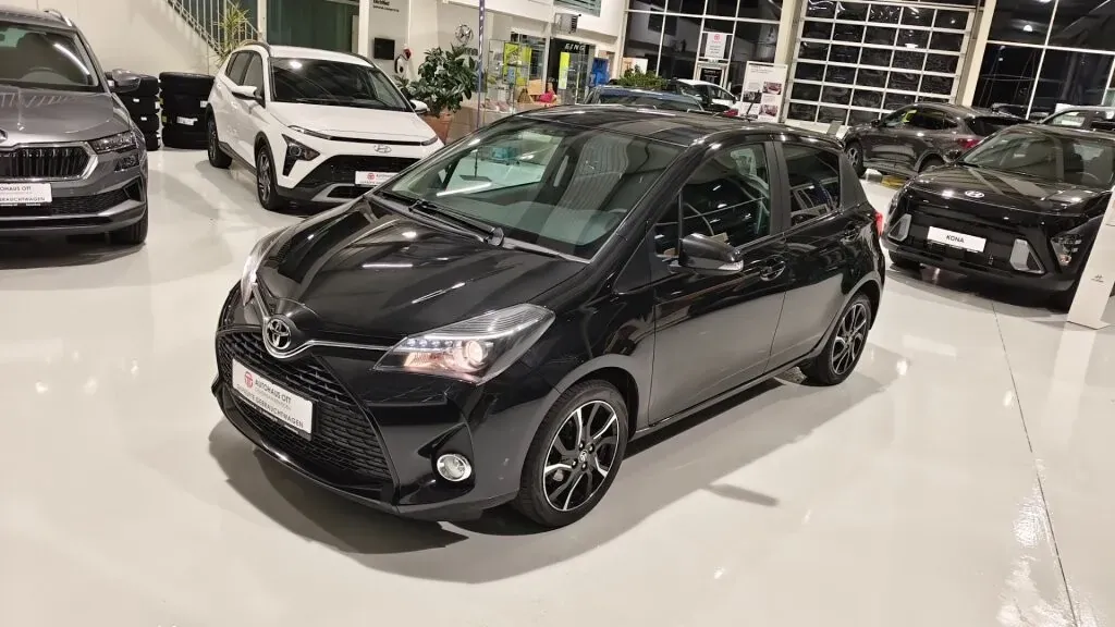 Toyota Yaris 2015 photo 2