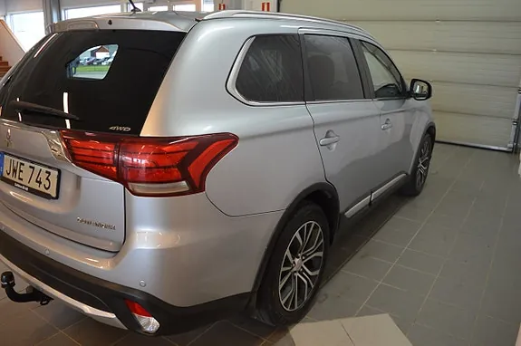 Mitsubishi Outlander 2016 photo 3