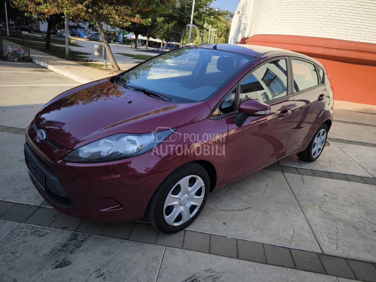 Ford Fiesta 2009 photo 2