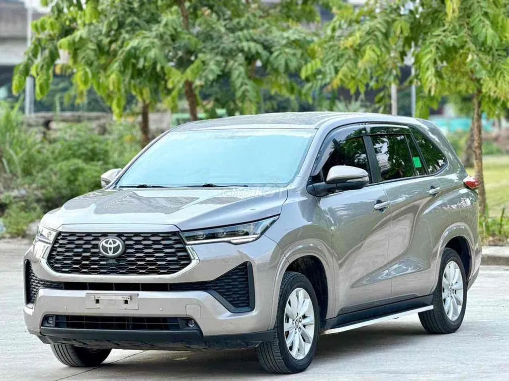Toyota Innova Cross 2025 photo 2