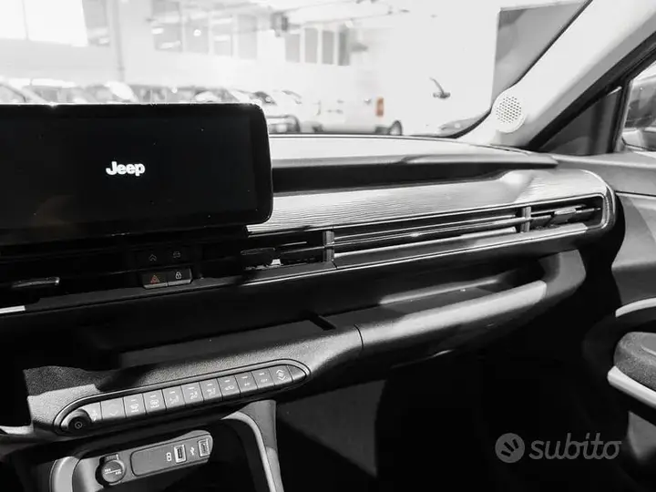 Jeep Avenger 2026 photo 4