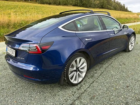 Tesla Model 3 2019 photo 4