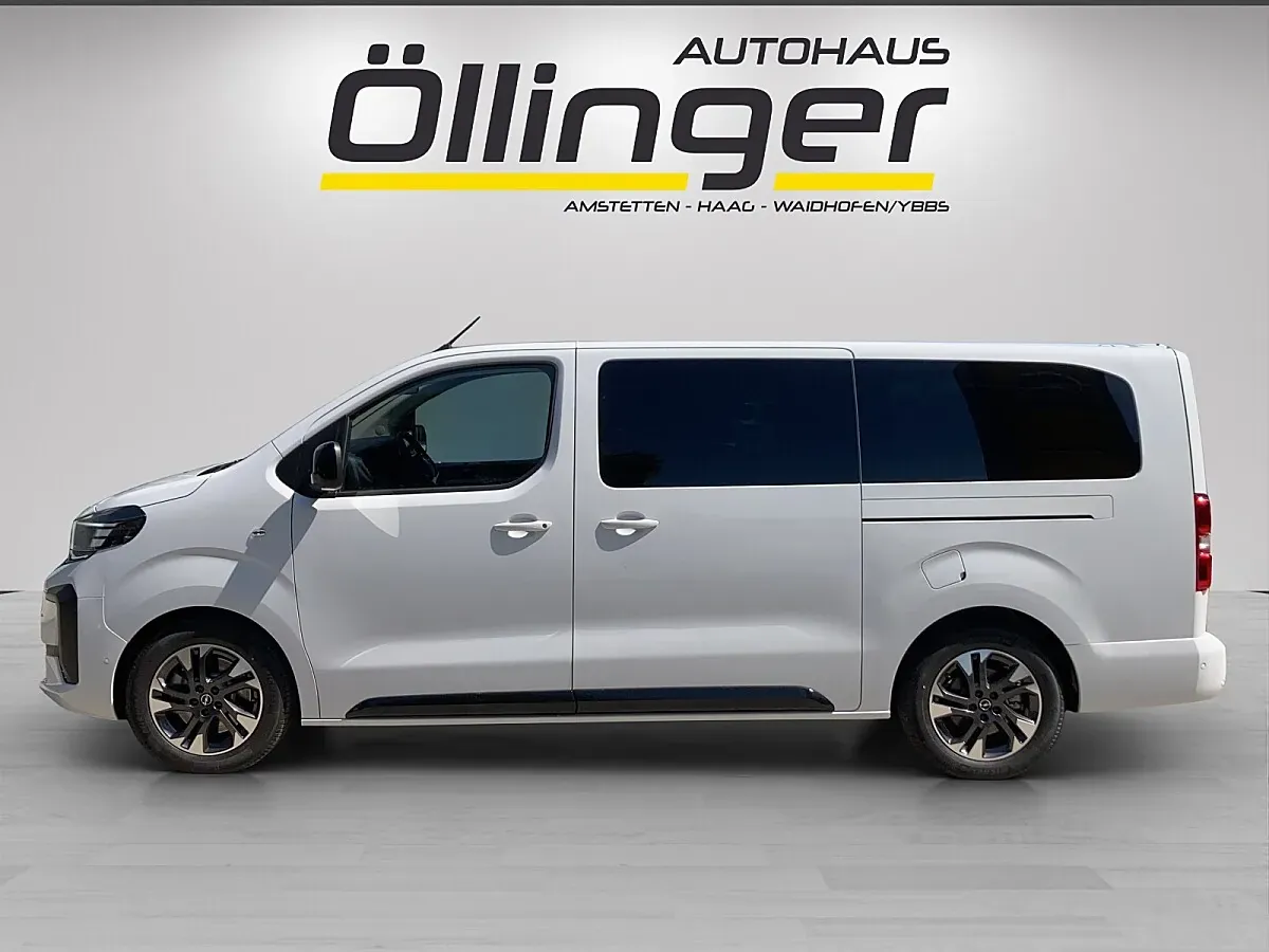 Opel Zafira 2026 photo 2