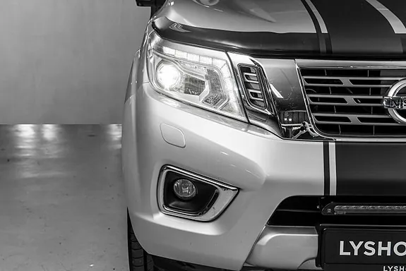 Nissan Navara 2016 photo 2