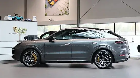 Porsche Cayenne Turbo S 2020 photo 4