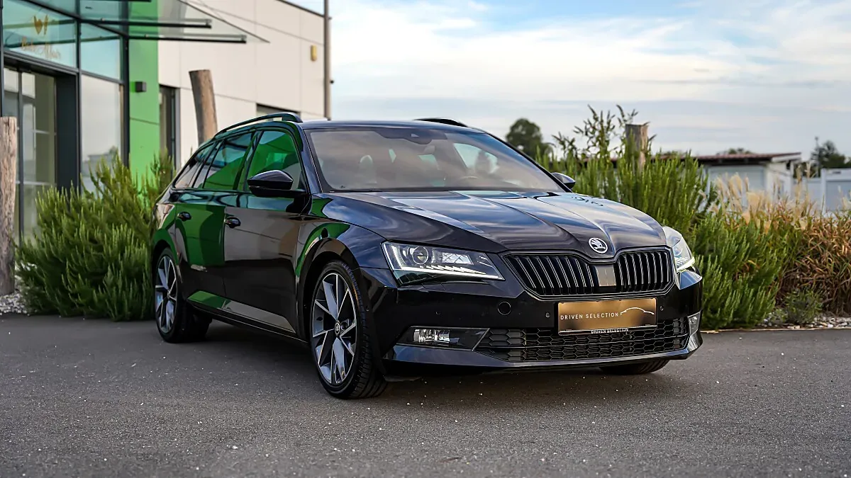 Skoda Superb 2018 photo 3