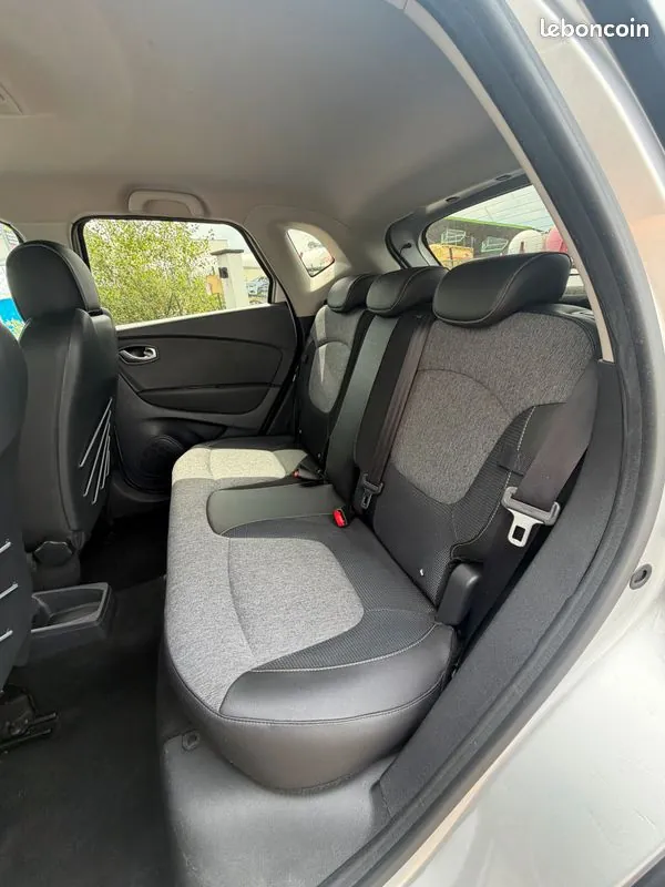 Renault Captur 2018 photo 3