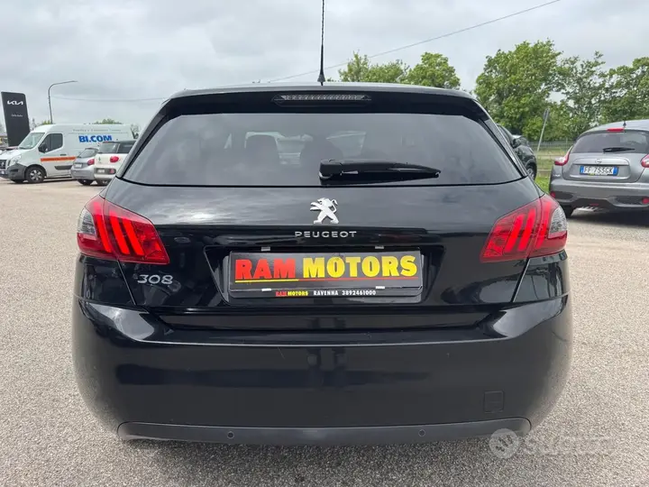 Peugeot 308 2018 photo 5