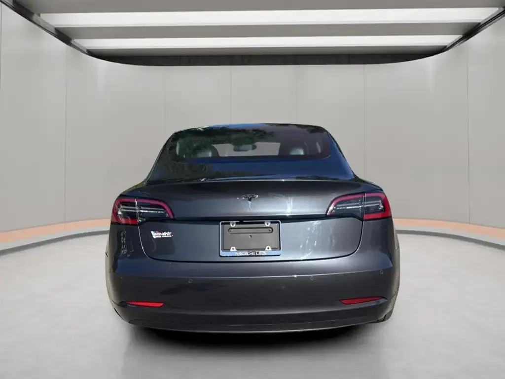 Tesla Model 3 2021 photo 4