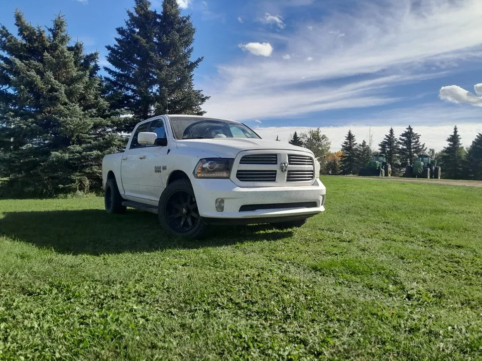 Ram 1500 2015 photo 3