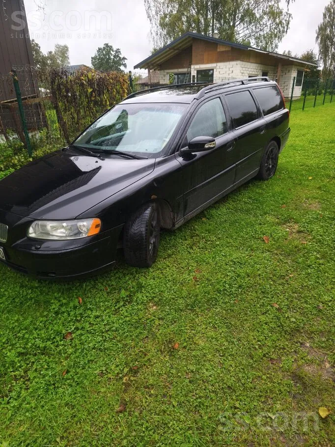 Volvo V70 2006 photo 2