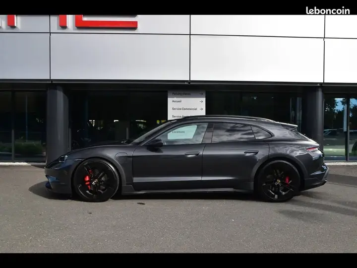 Porsche Taycan 2024 photo 2