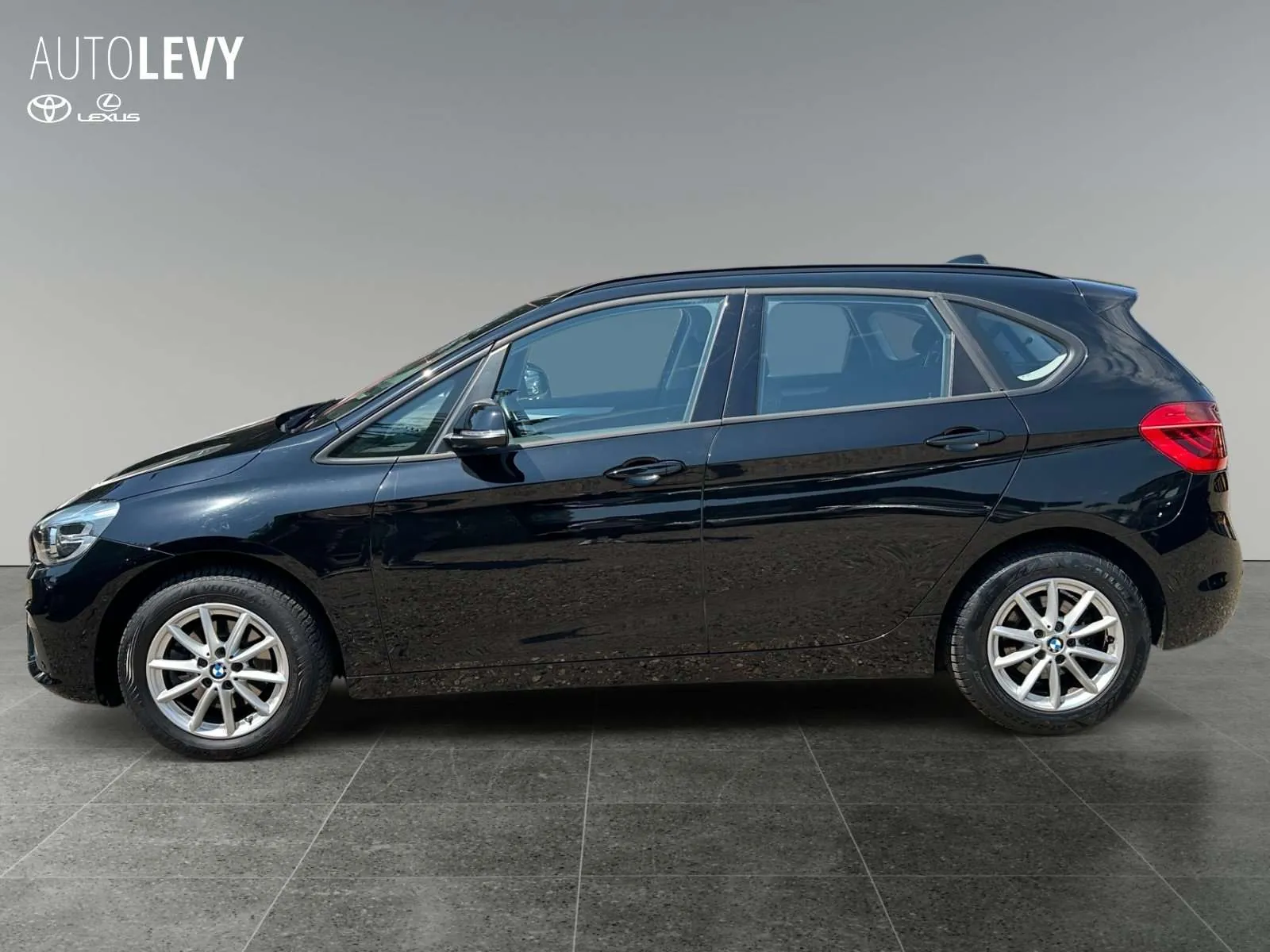 BMW 218 2018 photo 3
