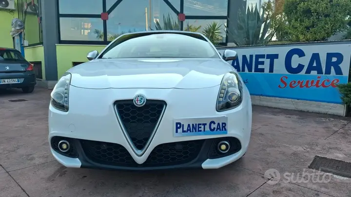 Alfa Romeo Giulietta 2018 photo 2