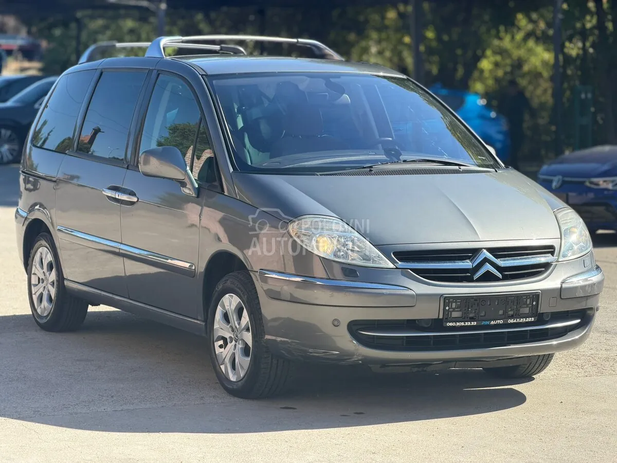 Citroen C8 2010 photo 3