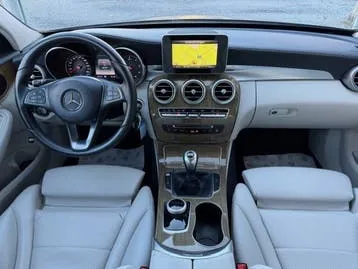 Mercedes-Benz C-Class 2018 photo 2