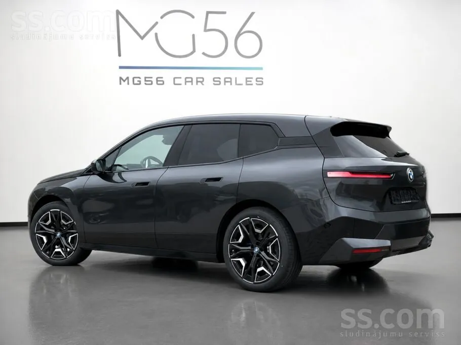 BMW Ix 2023 photo 2