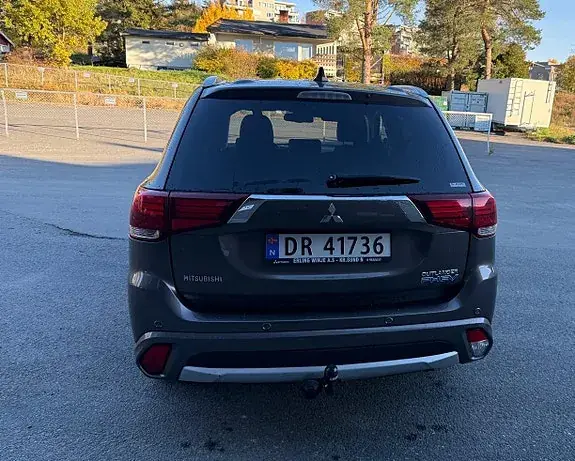 Mitsubishi Outlander 2018 photo 4