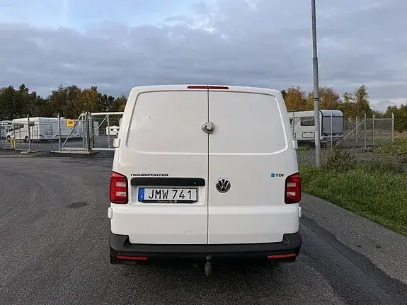 Volkswagen Transporter 2018 photo 5