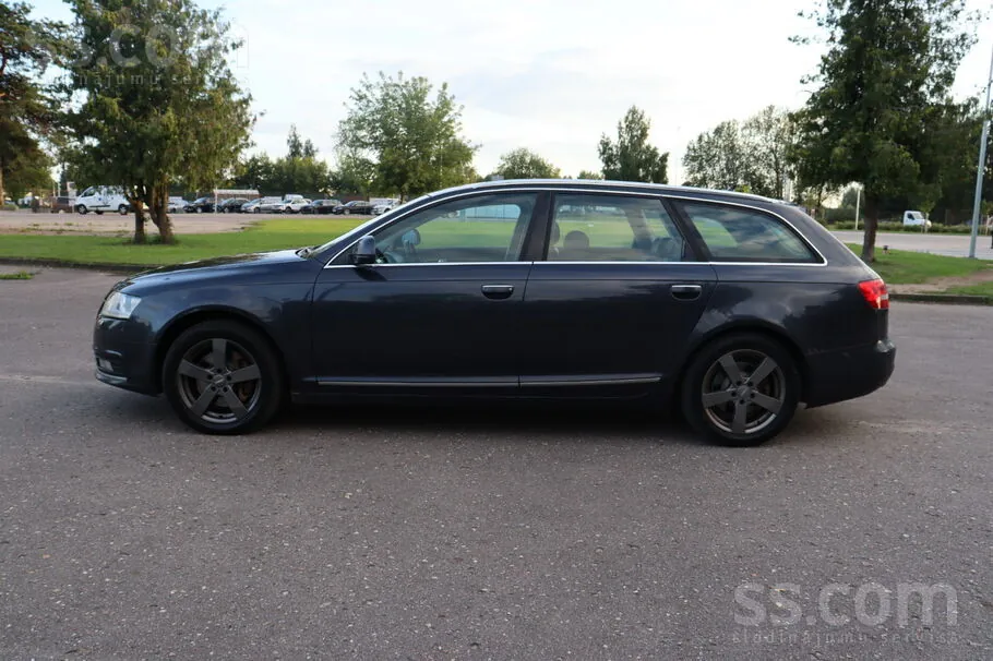 Audi A6 2010 photo 2