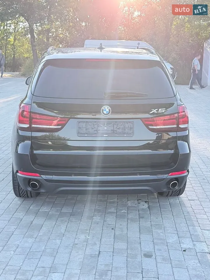 BMW X5 2015 photo 2