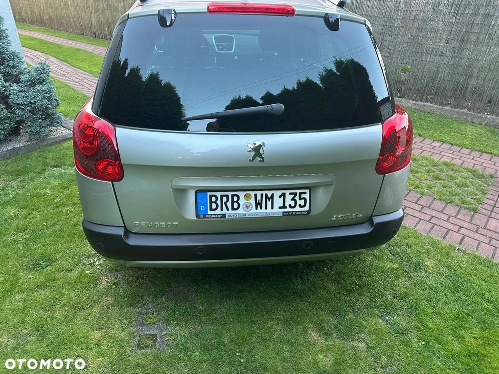 Peugeot 207 2008 photo 4