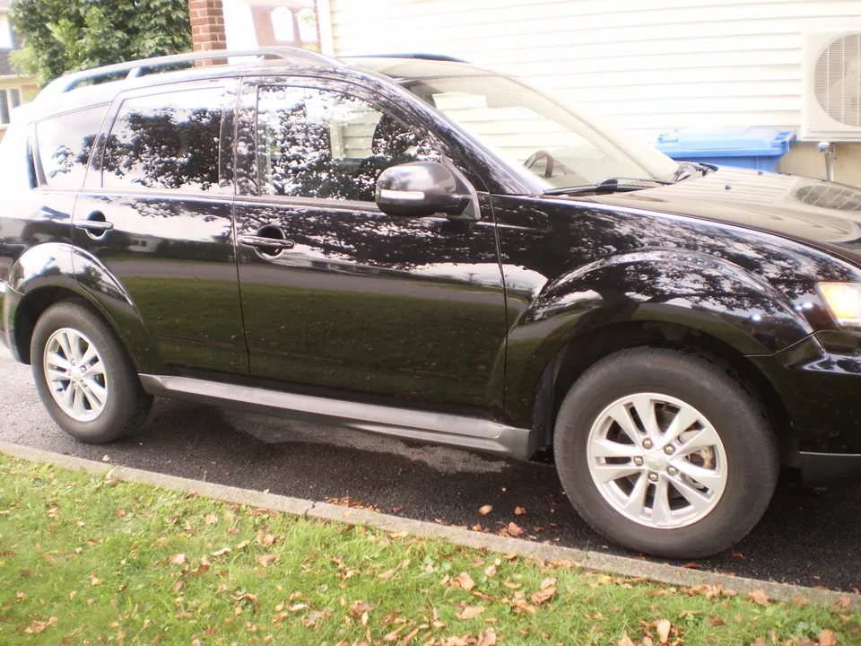 Mitsubishi Outlander 2011 photo 5