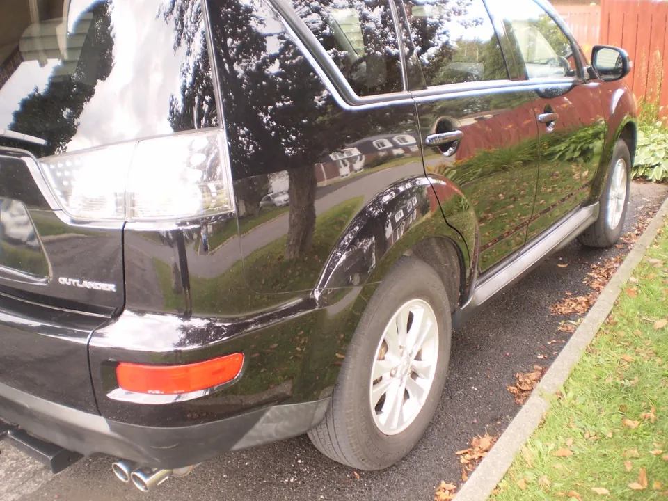 Mitsubishi Outlander 2011 photo 4