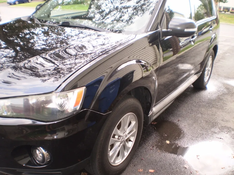Mitsubishi Outlander 2011 photo 3
