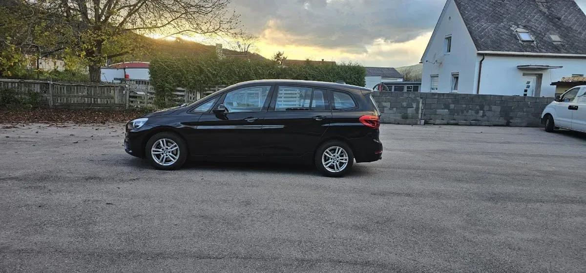 BMW 2 Series 2017 photo 2