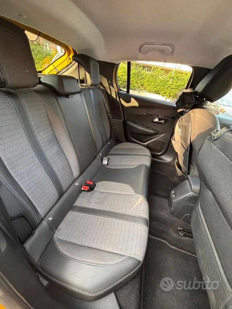 Peugeot 208 2022 photo 5