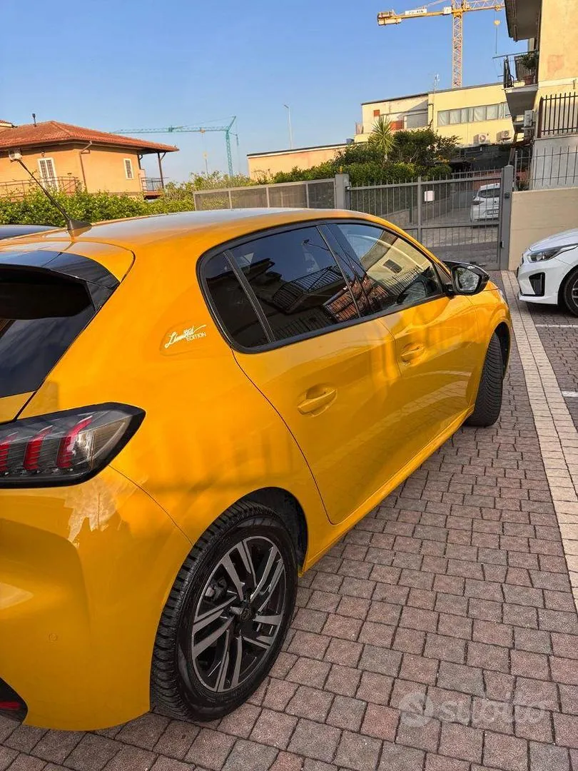 Peugeot 208 2022 photo 4