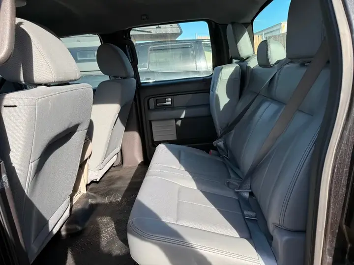 Ford Explorer 2013 photo 5