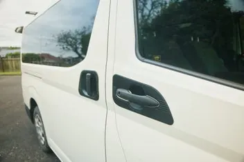 Toyota Hiace 2021 photo 4