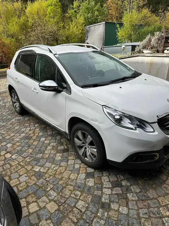 Peugeot 2008 2014 photo 2