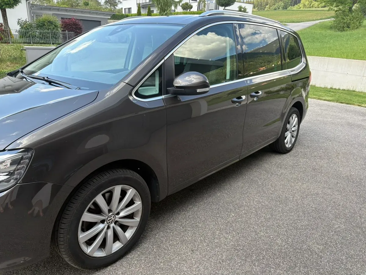 Volkswagen Sharan 2017 photo 2
