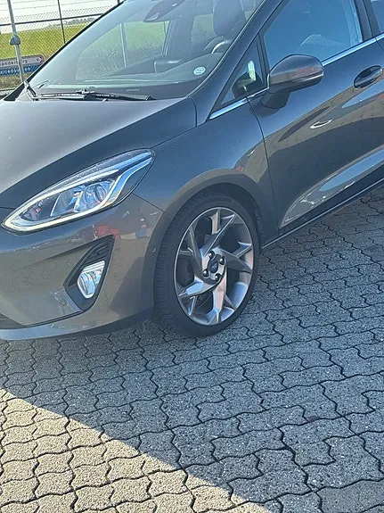Ford Fiesta 2020 photo 2