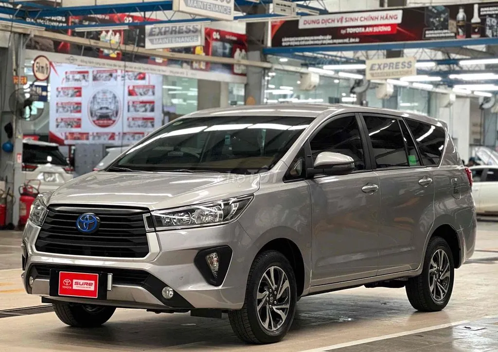 Toyota Innova 2023 photo 3