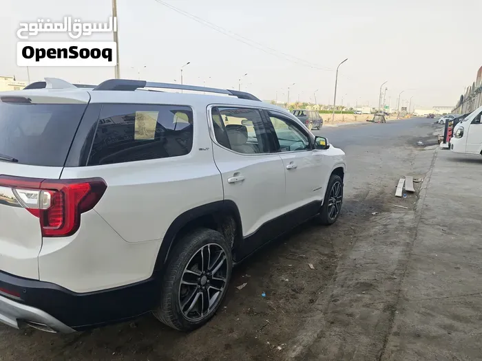 GMC Acadia 2021 photo 3