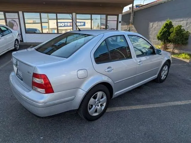 Volkswagen Jetta 2004 photo 5