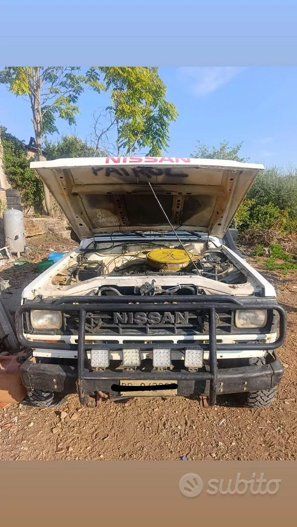 Nissan Patrol 1989 photo 2