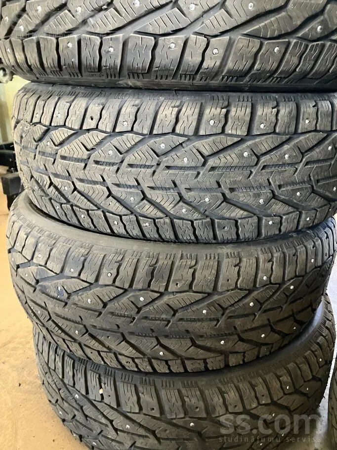 Volvo V70 2002 photo 5