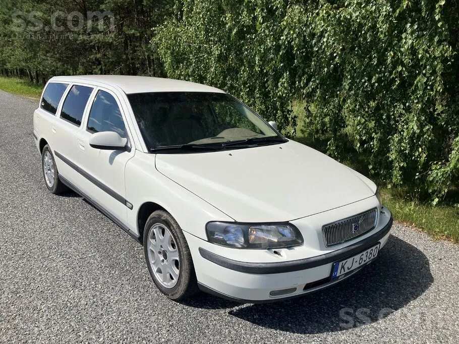 Volvo V70 2002 photo 3