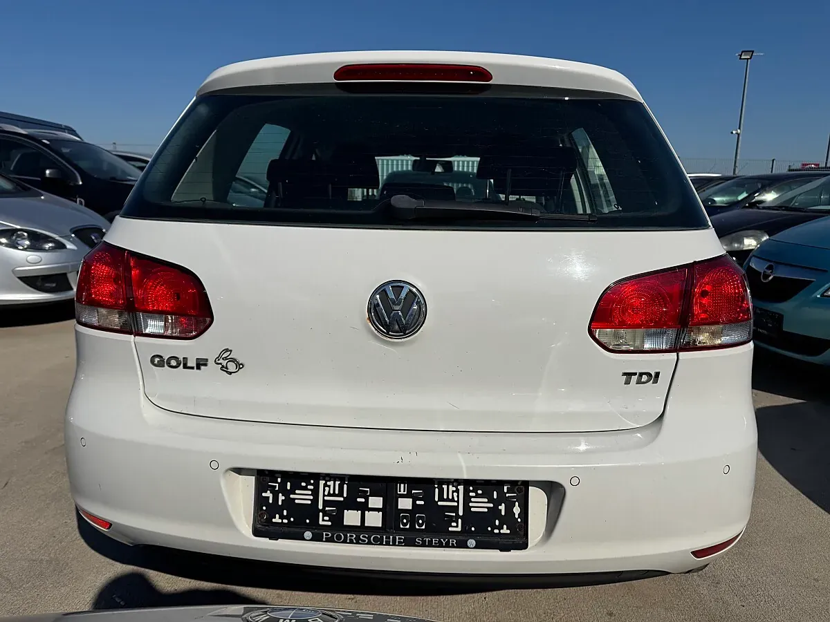 Volkswagen Golf 2011 photo 3
